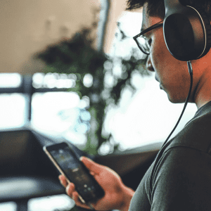 Dây âm thanh 3.5mm UGREEN AV112 Đầu vuông góc gập gpjn, vỏ bện vải sợi tổng hợp 8 Dây âm thanh 3.5mm UGREEN AV112 Đầu vuông góc gập gpjn, vỏ bện vải sợi tổng hợp - 60178-0.5m