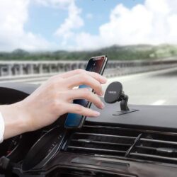 Giá đỡ điện thoại trên ô tô UGREEN LP176 - Chất liệu plastic, đệm silicon chống shock, chống xước