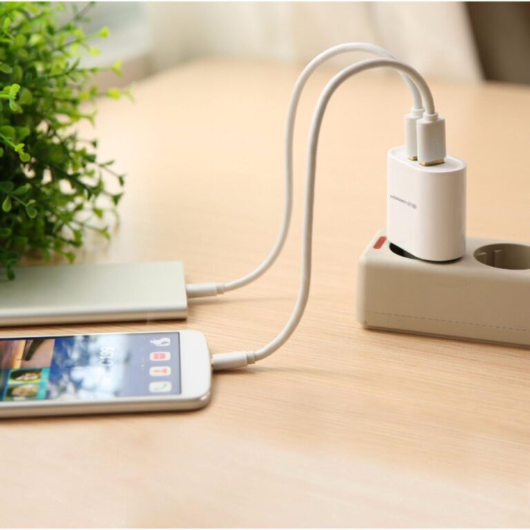 Sạc 2 cổng USB-A UGREEN CD104 - Dòng sạc tối đa 3.4A (Tối đa 2.4A mỗi cổng) - Hình ảnh 2