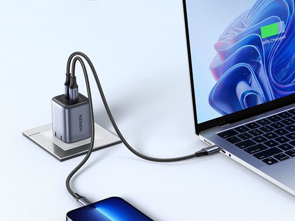 Củ sạc nhanh Ugreen: Chuyến đi đột xuất? Đừng quên mang theo! 12 Củ sạc nhanh